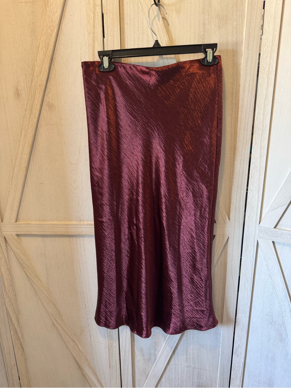 Banana Republic Satin like Midi Skirt in Deep Burgundy elastic waste